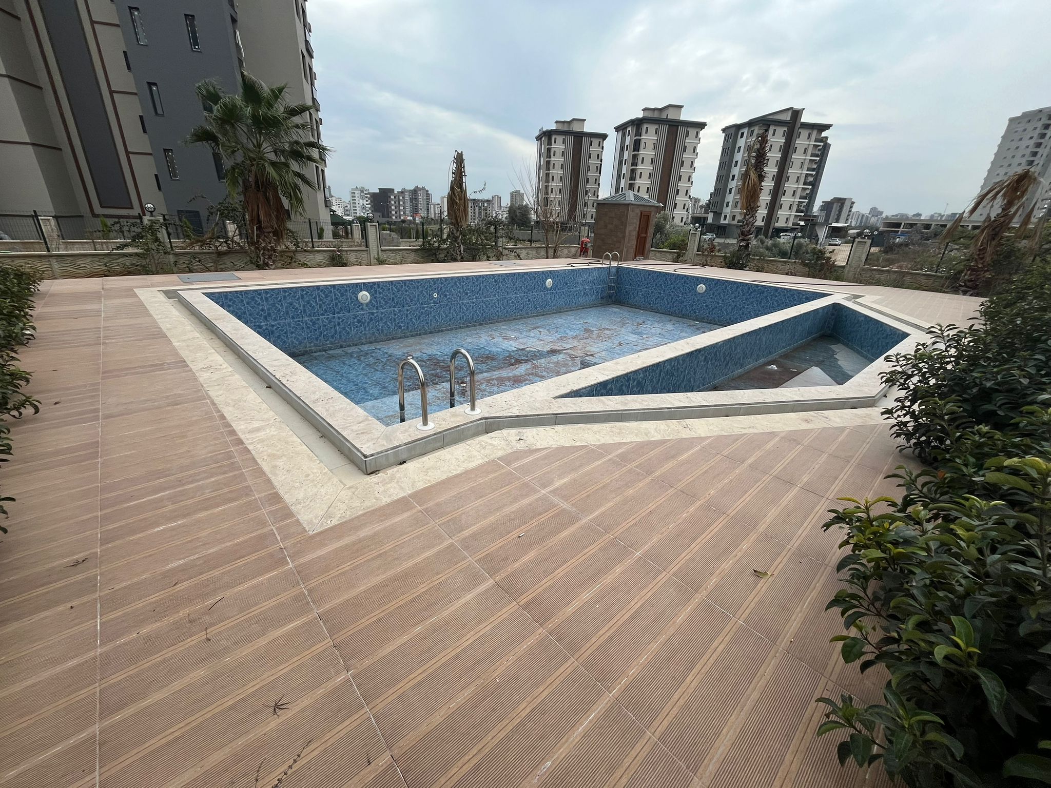 MEZİTLİ KUYULUKTA LÜX DAİRE 2+1 ÇİFT BALKON ÇİFT BANYO - MERSİN MEZİTLİ fotoğraf 30