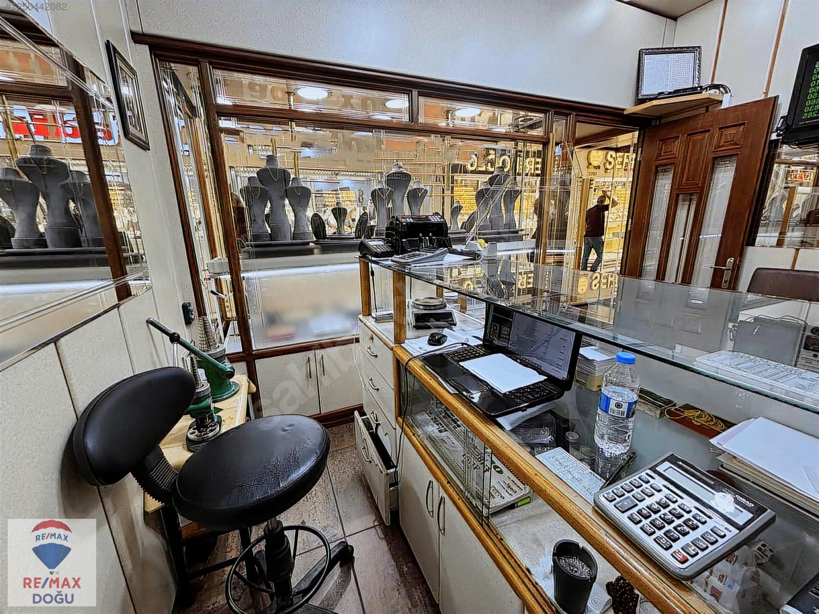 REMAX DOĞUDAN KUYUMCULAR ÇARŞISINDA DEVREN SATILIK KUYUMCU - ELAZIĞ MERKEZ fotoğraf 4