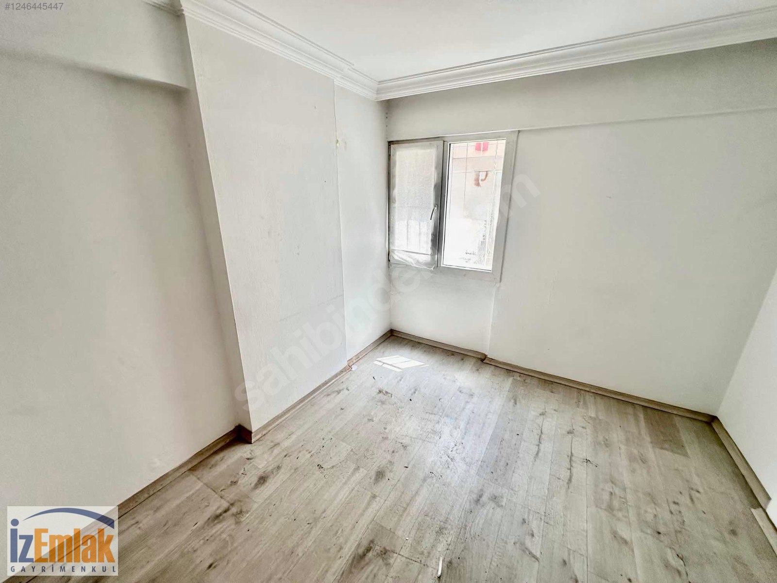 İz Emlak Kıbrıs Şehitlerinde Çok İyi Köşe Konumda 95 m2 Ofis - İZMİR KONAK fotoğraf 2