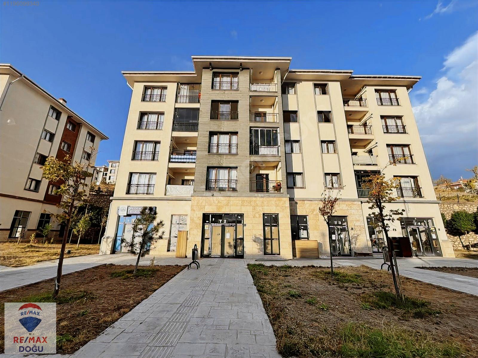 REMAX DOĞUDAN 90 M2 ZAFRAN TOKİ 2+1 SATILIK DAİRE - ELAZIĞ MERKEZ fotoğraf 2