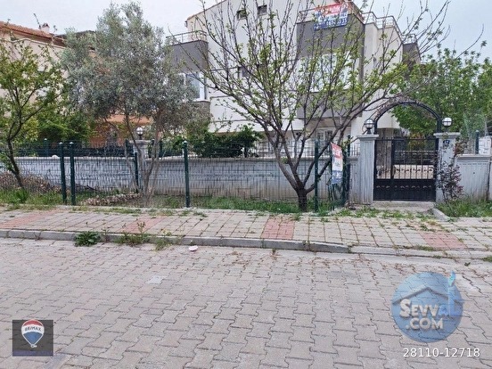 GENİŞ BAHÇELİ,DOĞALGAZLI,BAKIMLI,3+1 ,TRIBLEKS YAZLIK SATIŞTA... - AYDIN KUŞADASI fotoğraf 3
