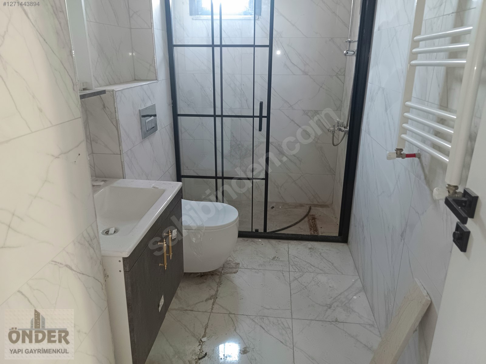 YAKACIK MEYDANDA SATILIK 3+1 DAİRE - İSTANBUL KARTAL fotoğraf 15