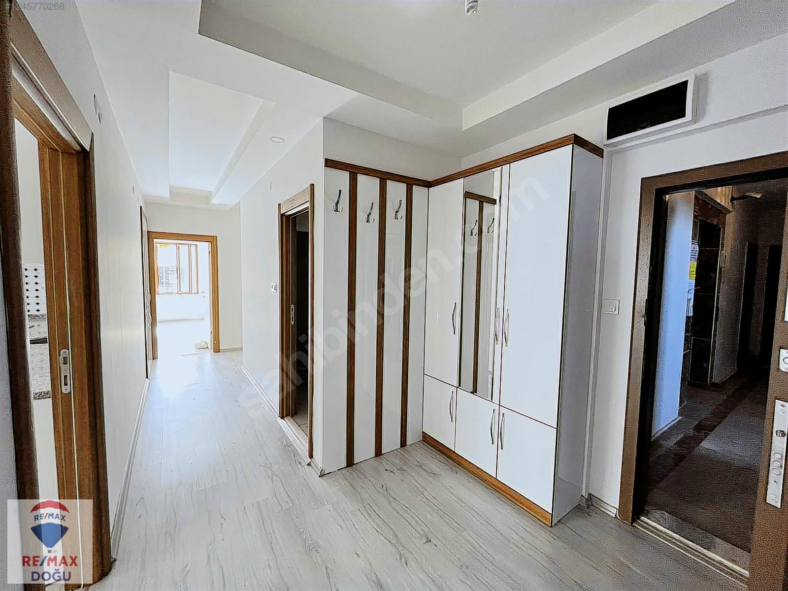 REMAX DOĞUDAN SÜRSÜRÜ MAHALLESİ SATILIK 145 M2 3+1 DAİRE - ELAZIĞ MERKEZ fotoğraf 5