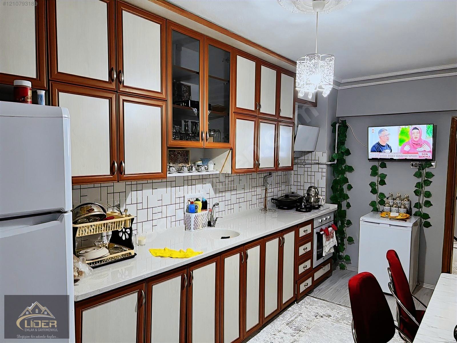 LİDER EMLAK PAZAR PAZARI CİVARI 3+1 İÇİ FUL YAPILI DAİRE - ÇANKIRI MERKEZ fotoğraf 15