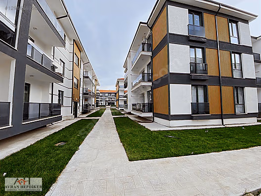 Arifiye Fatih Mah. Yerden Isıtmalı, Ebeveyn Banyolu 3+1 Daire - SAKARYA ARİFİYE fotoğraf 11