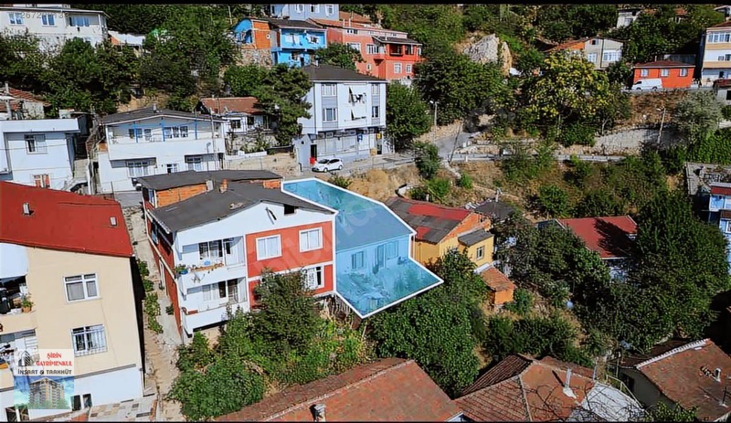 Gülsuyun' da Deniz Manzaralı Tek Katlı Ev ve Arsası Satılık - İSTANBUL MALTEPE fotoğraf 5