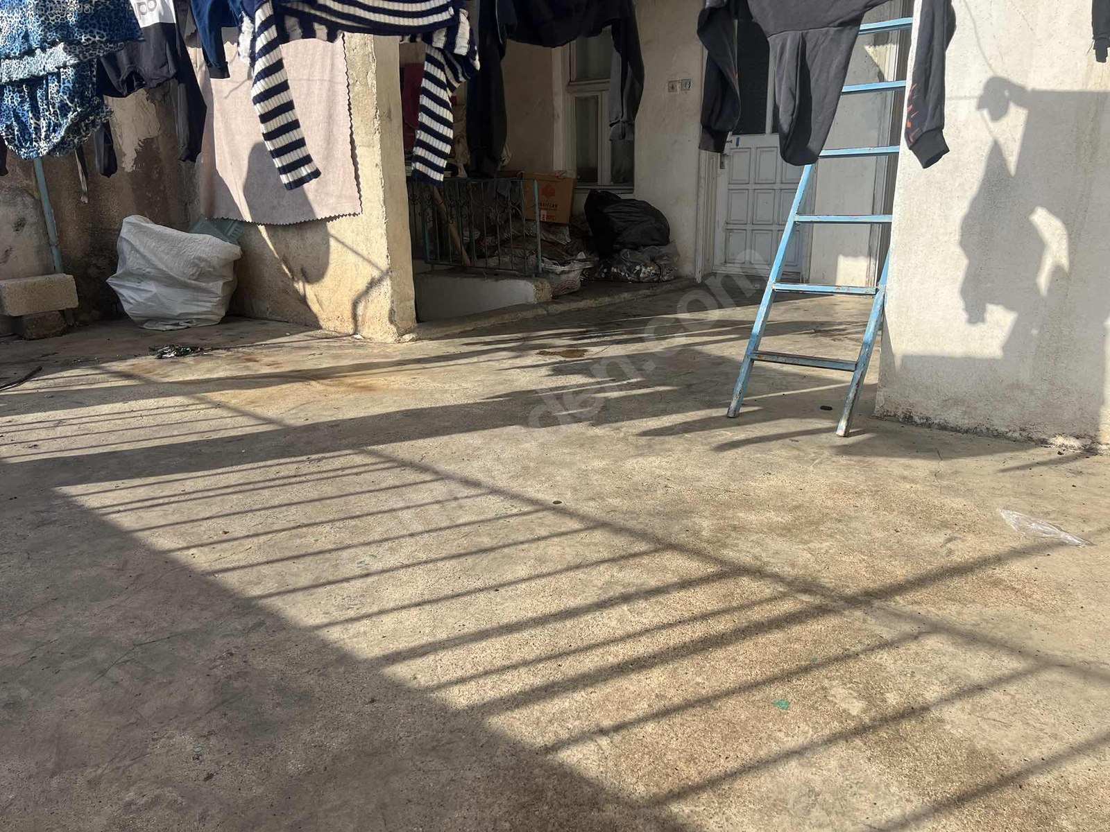 PUSULA EMLAKTAN KARATAŞ DA DÜKKAN+DAİRE+TERAS KOMPLE SATILIK - KİLİS MERKEZ fotoğraf 6
