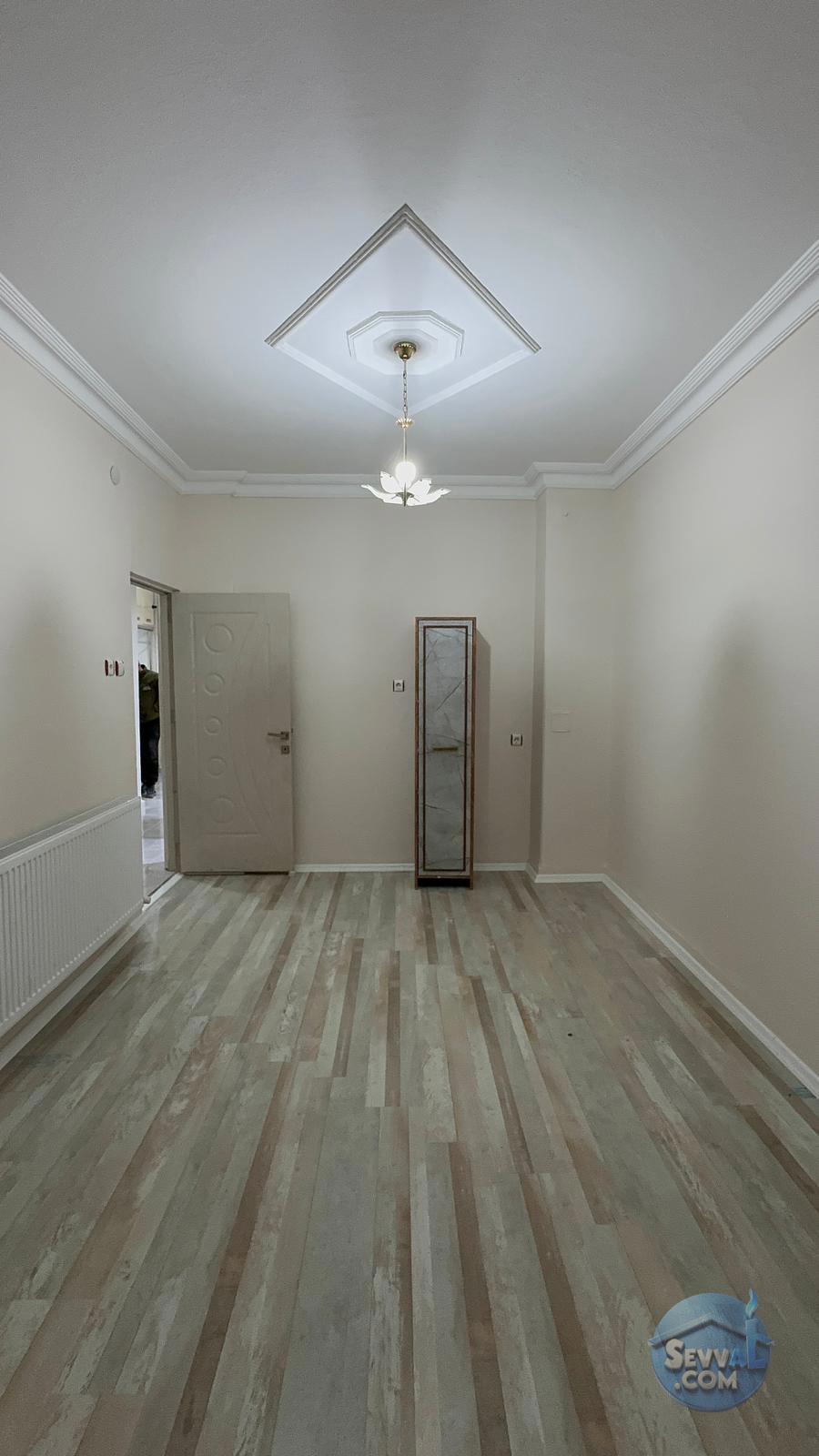BAHÇELİEVLER DE SATILIK İÇİ YAPILI DAİRE - ŞANLIURFA HALİLİYE fotoğraf 3