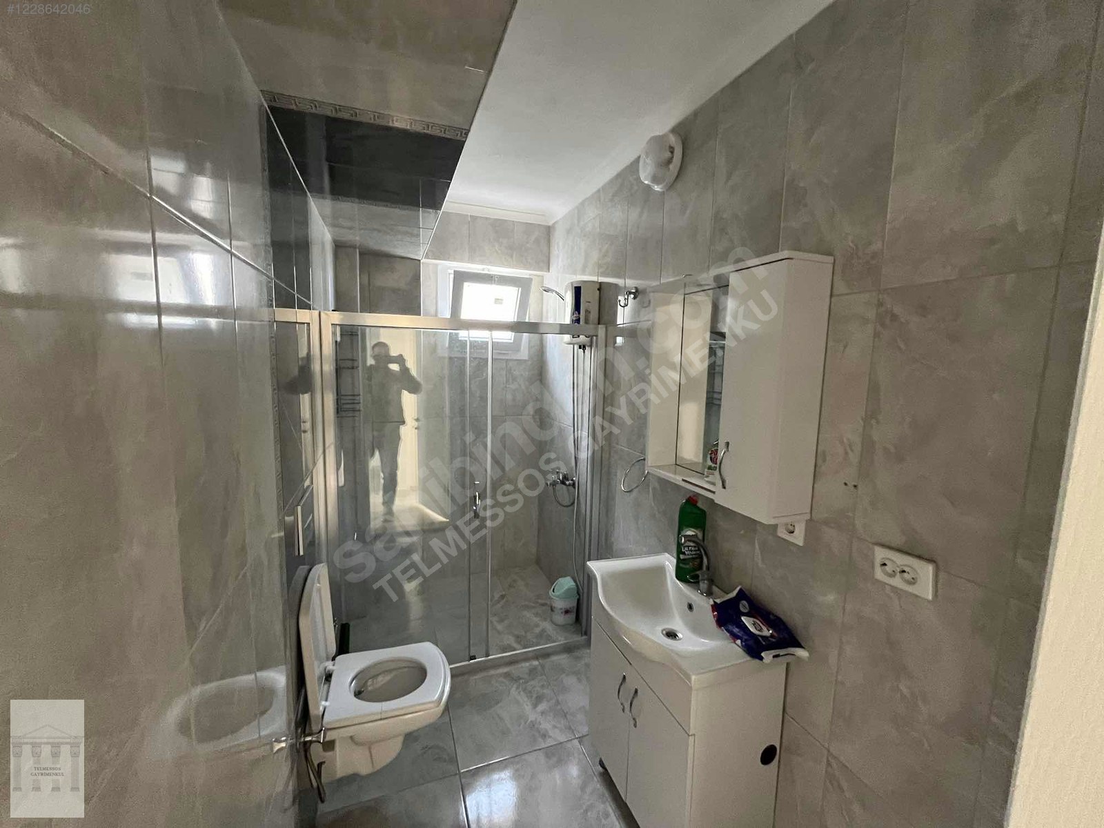 ÇAMKÖY MAHALLESINDE CADDE ÜZERİ 2+1 ARAKAT SATILIK GENİŞ DAİRE