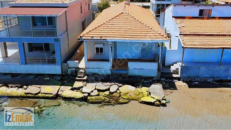 İzEmlak'tan Urla'da Denize Sıfır Özel Plajlı Villa - İZMİR URLA fotoğraf 2