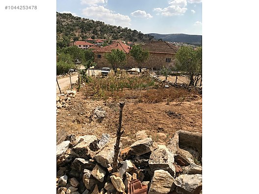 UŞAK KARAHALLI KIRKYAREN  KÖYÜNDE 171  M²  BAHÇE  SATILIKTIR  - UŞAK KARAHALLI fotoğraf 3