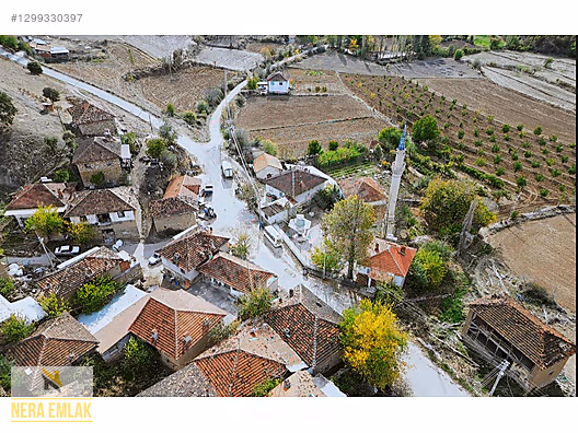 UŞAK SİVASLI KETENLİK KÖYÜNDE 116 m2 TEK TAPU EV VE ARSASI - UŞAK SİVASLI fotoğraf 2