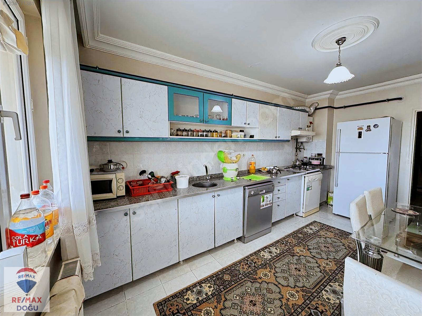 REMAX DOĞUDAN HİLALKENTTE ARA KAT SATILIK DAİRE - ELAZIĞ MERKEZ fotoğraf 4