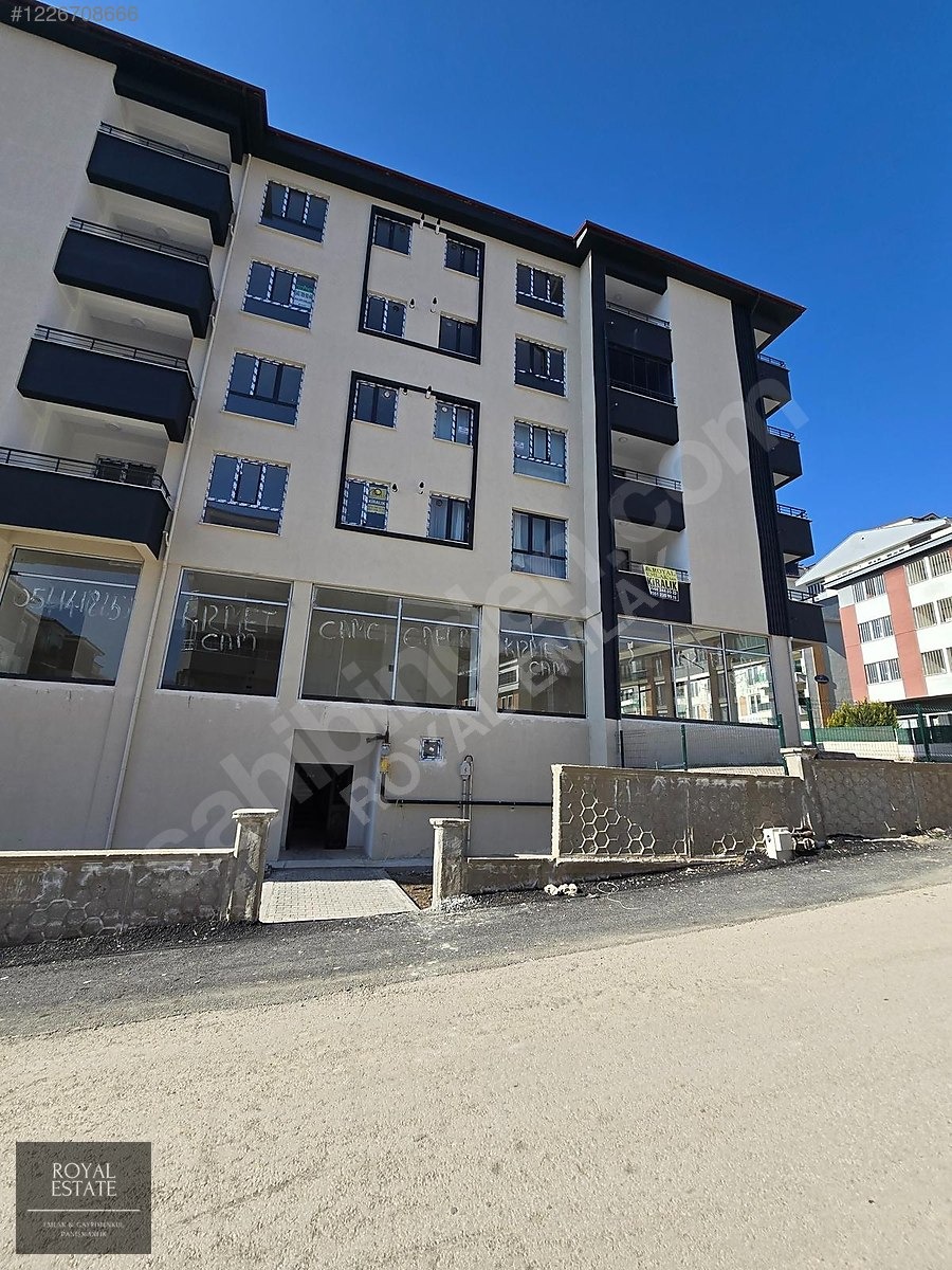 ROYAL EMLAKTAN SIFIRFUL +FUL EŞYALI 1+1 ÇOK İYİ KONMDA DAİRE - AMASYA MERKEZ fotoğraf 32