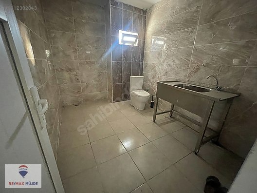 BAYRAMPAŞA TERAZIDEREDE KIRALIK 200 M2 2.KAT IŞYERI - İSTANBUL BAYRAMPAŞA fotoğraf 11