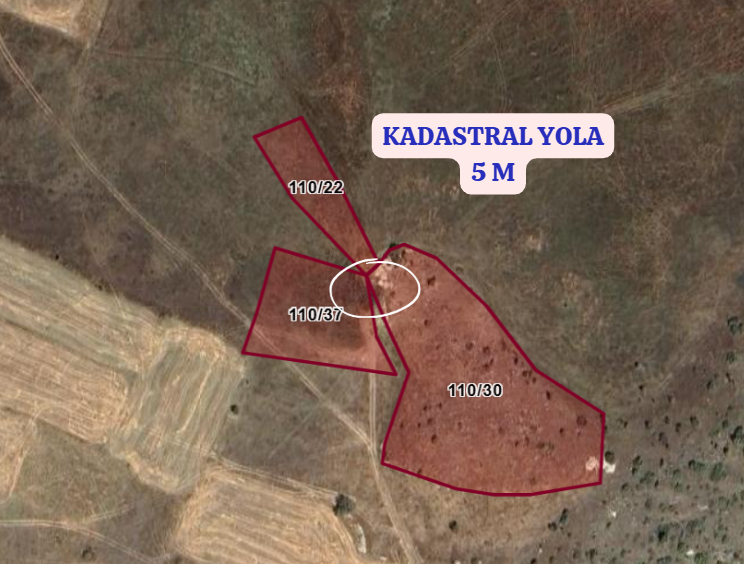 KÜTAHYA GEDİZ YAĞMURLAR  KÖYÜNDE 1.063 M²  TARLA  SATILIKTIR - KÜTAHYA GEDİZ fotoğraf 3