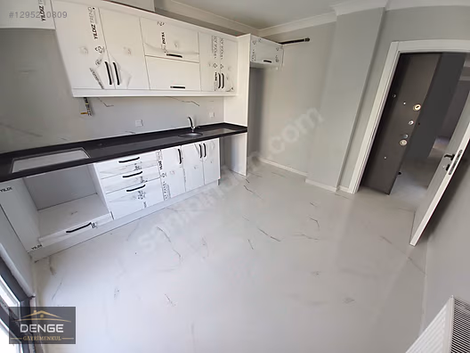 DENGE'DEN DARICA'DA CADDE ÜZERİ SATILIK 3+1 LÜKS DAİRE - KOCAELİ DARICA fotoğraf 2