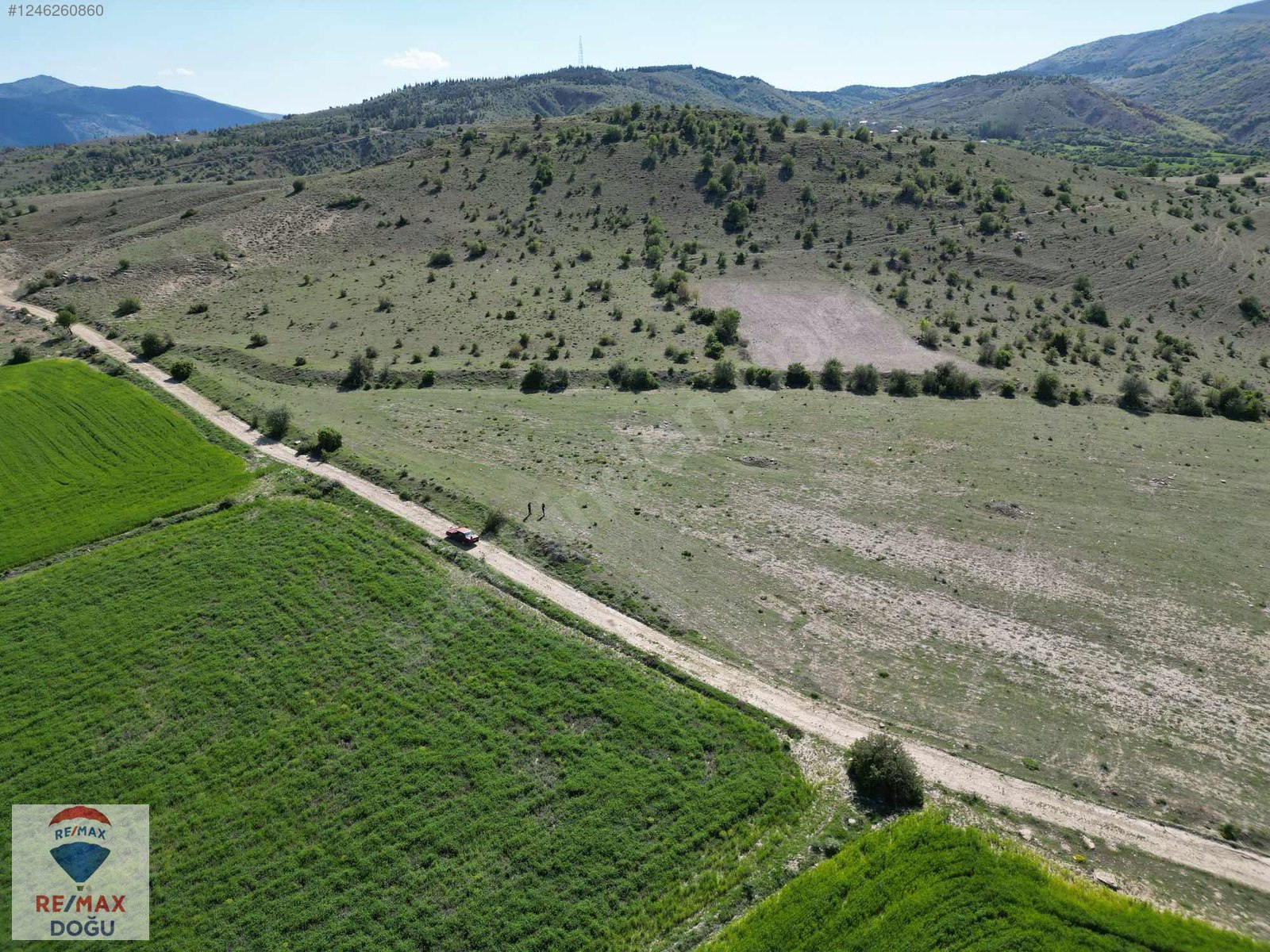 REMAX DOĞU'DAN AKÇAKALE KÖYÜNDE 2.735 M2 SATILIK TARLA - ELAZIĞ MERKEZ fotoğraf 2
