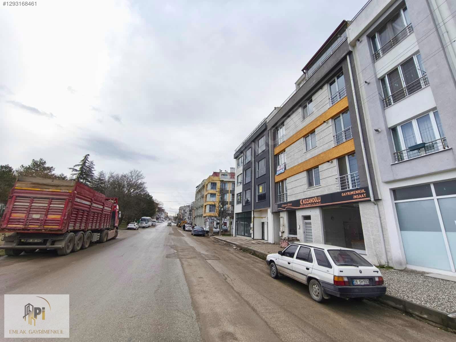 Pİ GAYRİMENKUL'den ZİNCİRLİKUYUDA CADDE ÜZERİ 4+1 FIRSAT DAİRE - ESKİŞEHİR TEPEBAŞI fotoğraf 33