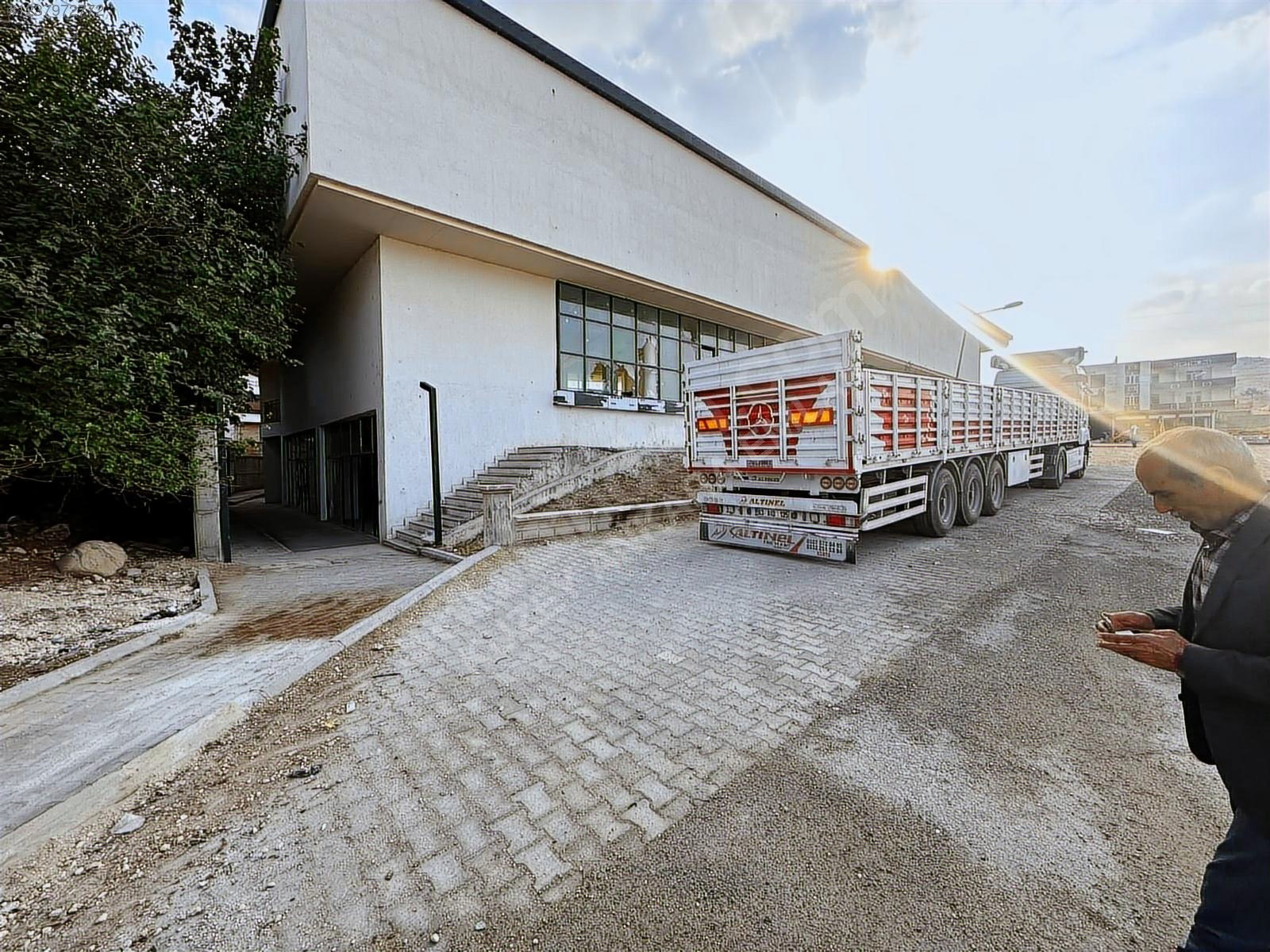 EYYUBİYE YENİCE 500M2 MUAZZAM GENİŞLİK HERİŞ KOLUNA UYGUN İŞYERİ - ŞANLIURFA EYYÜBİYE fotoğraf 33