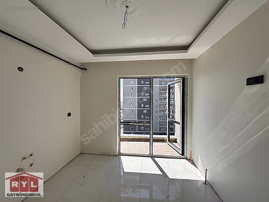 KARTAL YAKACIKTA SİTE İÇİNDE YÜKSEK KATTA FERAH 2+1 DAİRE - İSTANBUL KARTAL fotoğraf 13