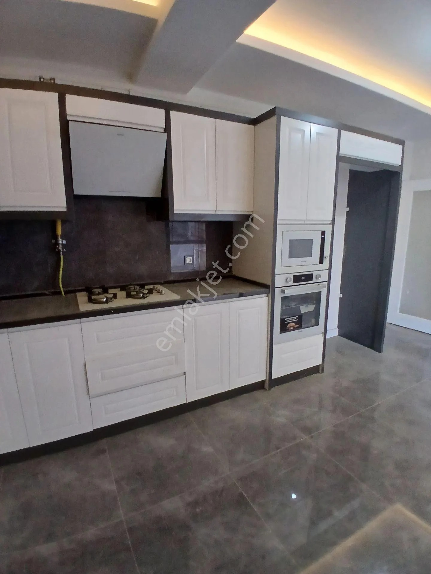 İzmir Torbalı Alpkent Mahallesinde 3+1 140m2 Net Arakat Havuzlu Sitede Daire Sat - İZMİR TORBALI fotoğraf 14