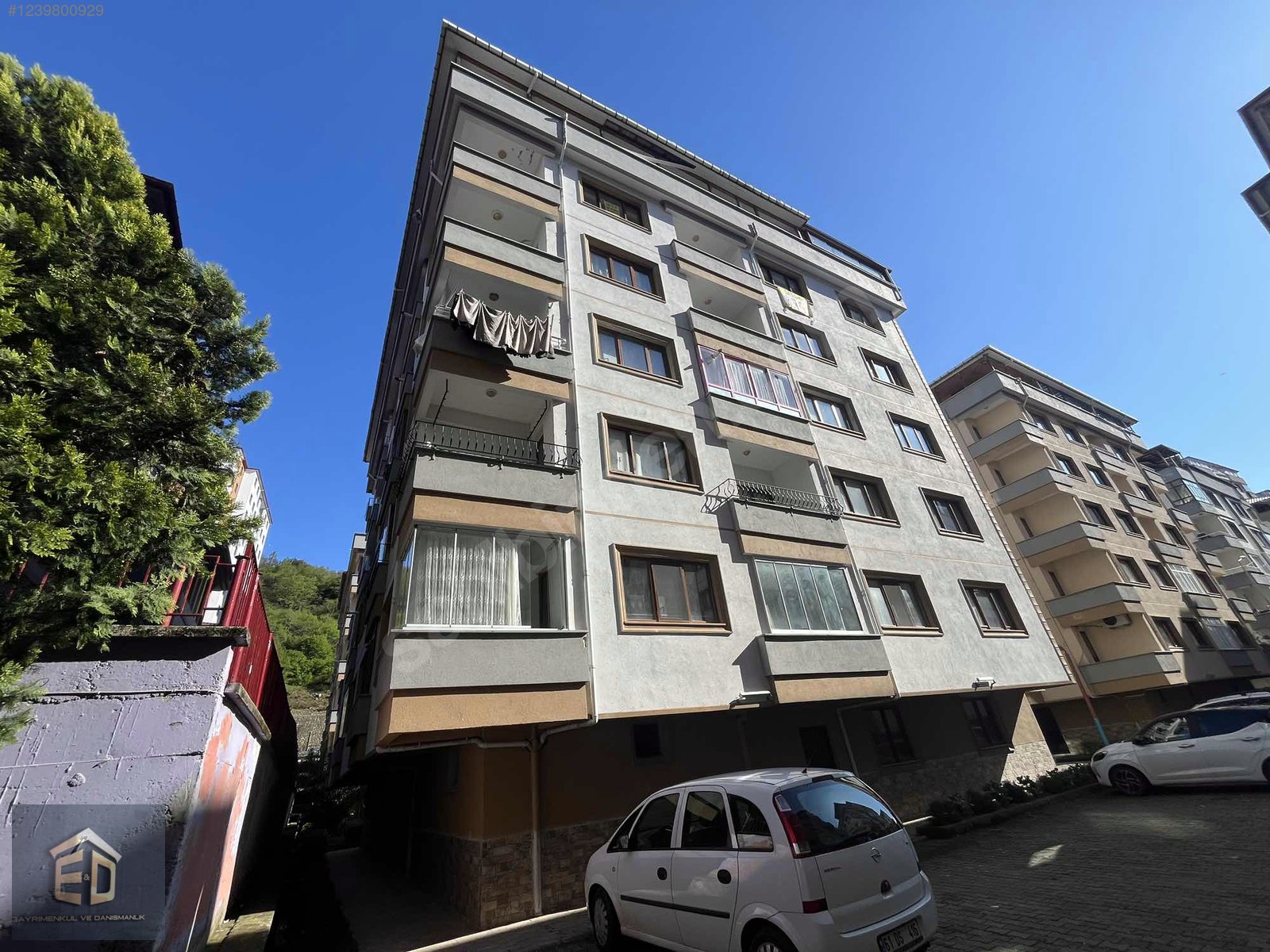 İRFANLI MAHALLESİNDE SATILIK 5+2 DOĞALGAZLI DUBLEX DAİRE - TRABZON OF fotoğraf 9