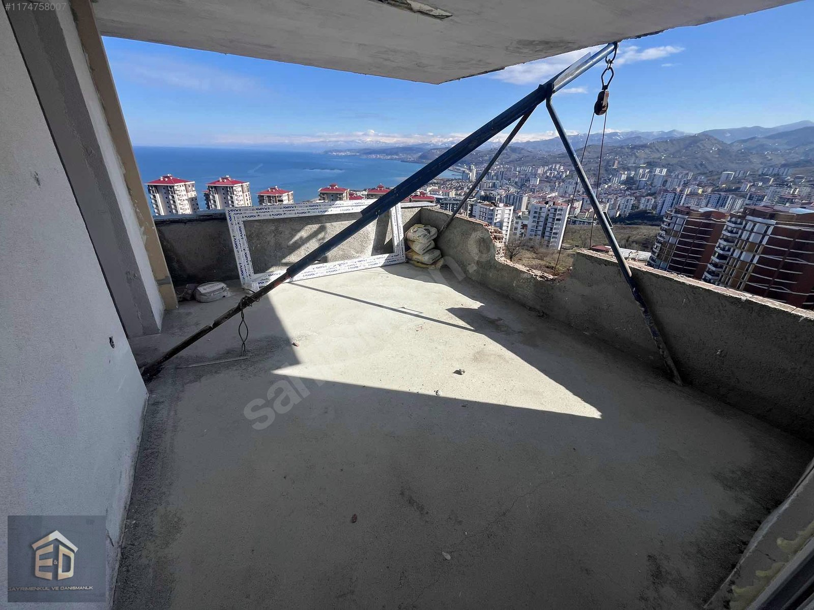 YALINCAK'DA SATILIK 170M2 3+1 FULL DENİZ MANZARALI DAİRE - TRABZON ORTAHİSAR fotoğraf 7
