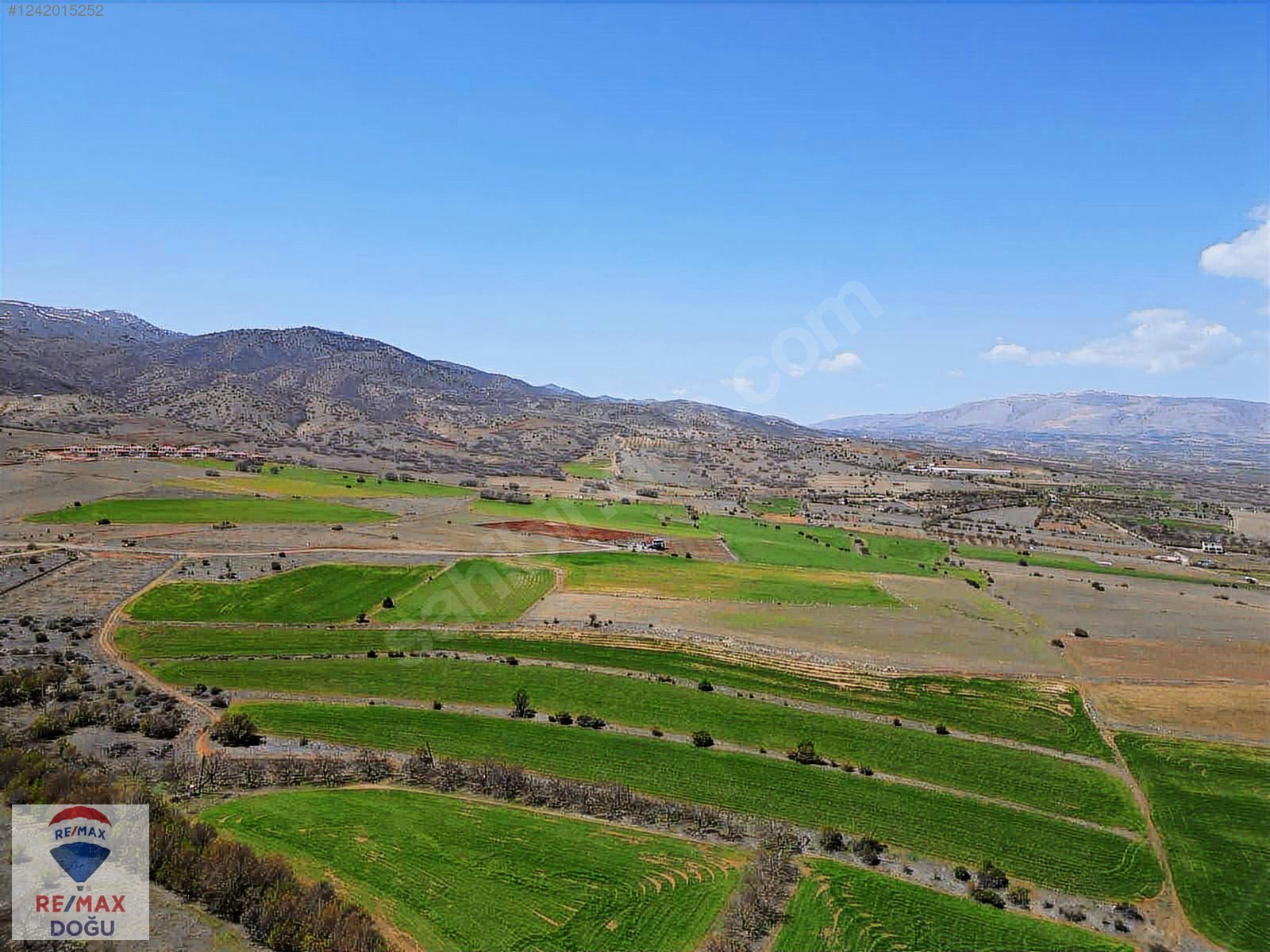 REMAX DOĞUDAN HANKENDİ EKRÜZDE 12,341 M2 SATILIK FIRSAT TARLA - ELAZIĞ MERKEZ fotoğraf 2