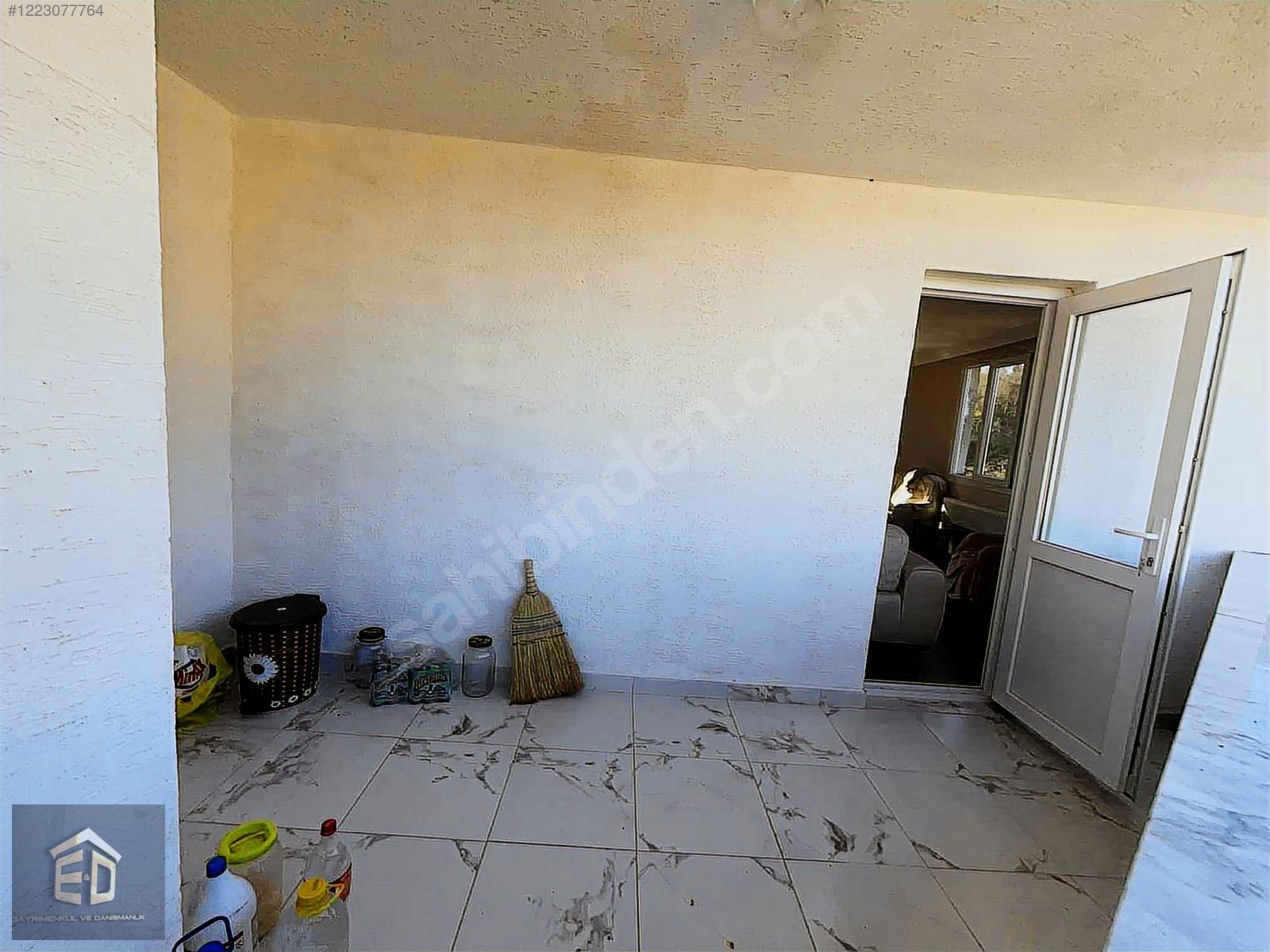 MERKEZ OKULLAR BÖLĞESINDE SATILIK 160M2 3+1 DAİRE - TRABZON ARAKLI fotoğraf 5