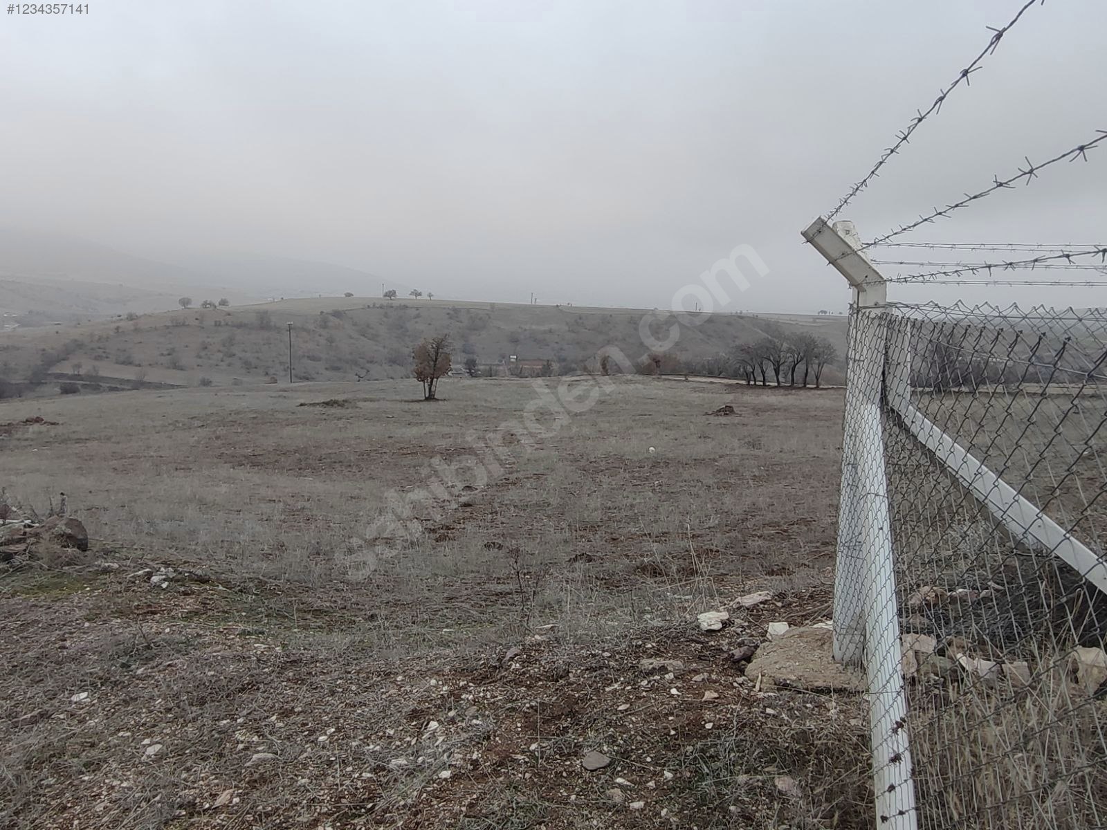 ANKARA ÇUBUK KARADANA  KÖYÜNDE 14.000 M² TARLA SATILIKTIR - ANKARA ÇUBUK fotoğraf 7