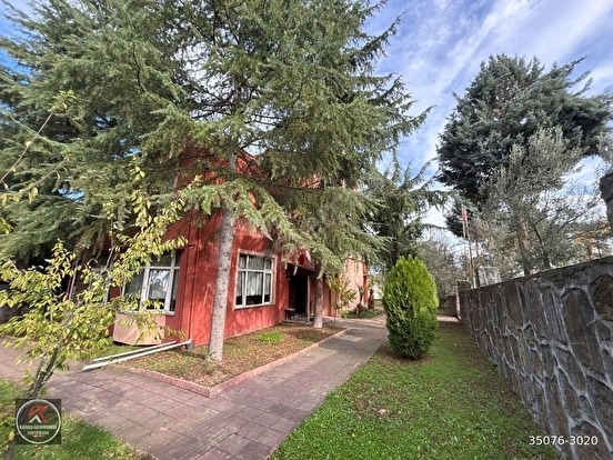KARAMÜRSEL DEREKÖYDE 12 ODALI 3 KATLI SATILIK MÜSTAKİL BİNA - KOCAELİ KARAMÜRSEL fotoğraf 2