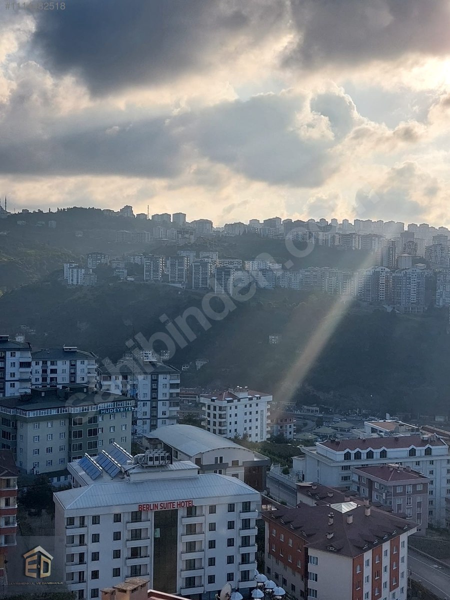 ÜNİVERSİTE MAH. MÜKEMMEL MANZARALI DAİRE - TRABZON ORTAHİSAR fotoğraf 3
