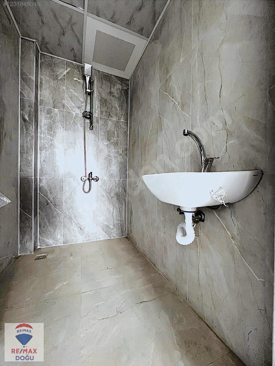 REMAX DOĞU CUMHURİYET MAH.SRC YAPI SIFIR SATILIK 4+1 DAİRELER - ELAZIĞ MERKEZ fotoğraf 8