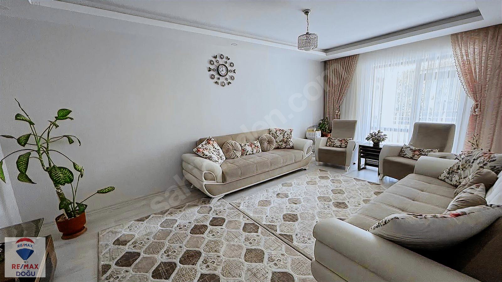 REMAX DOĞU' DAN ULUKENTTE LÜX SATILIK 3+1 DAİRE - ELAZIĞ MERKEZ fotoğraf 2