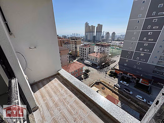 KARTAL YAKACIKTA SİTE İÇİNDE YÜKSEK KATTA FERAH 2+1 DAİRE - İSTANBUL KARTAL fotoğraf 23