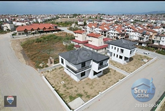 GÜZELÇAMLI’DA SATILIK 4+1 TAM MÜSTAKİL NATAMAM VİLLA11 - AYDIN KUŞADASI fotoğraf 2