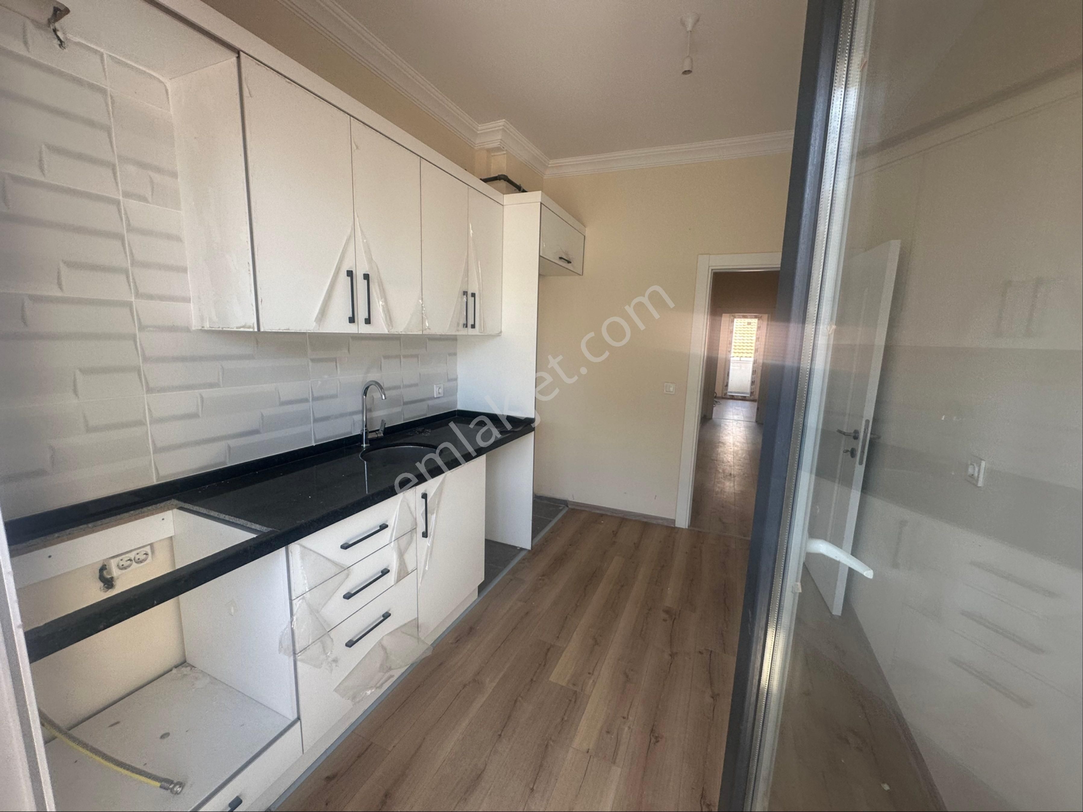 Kartal Esentepede 3+1 Geniş Daire - İSTANBUL KARTAL fotoğraf 4