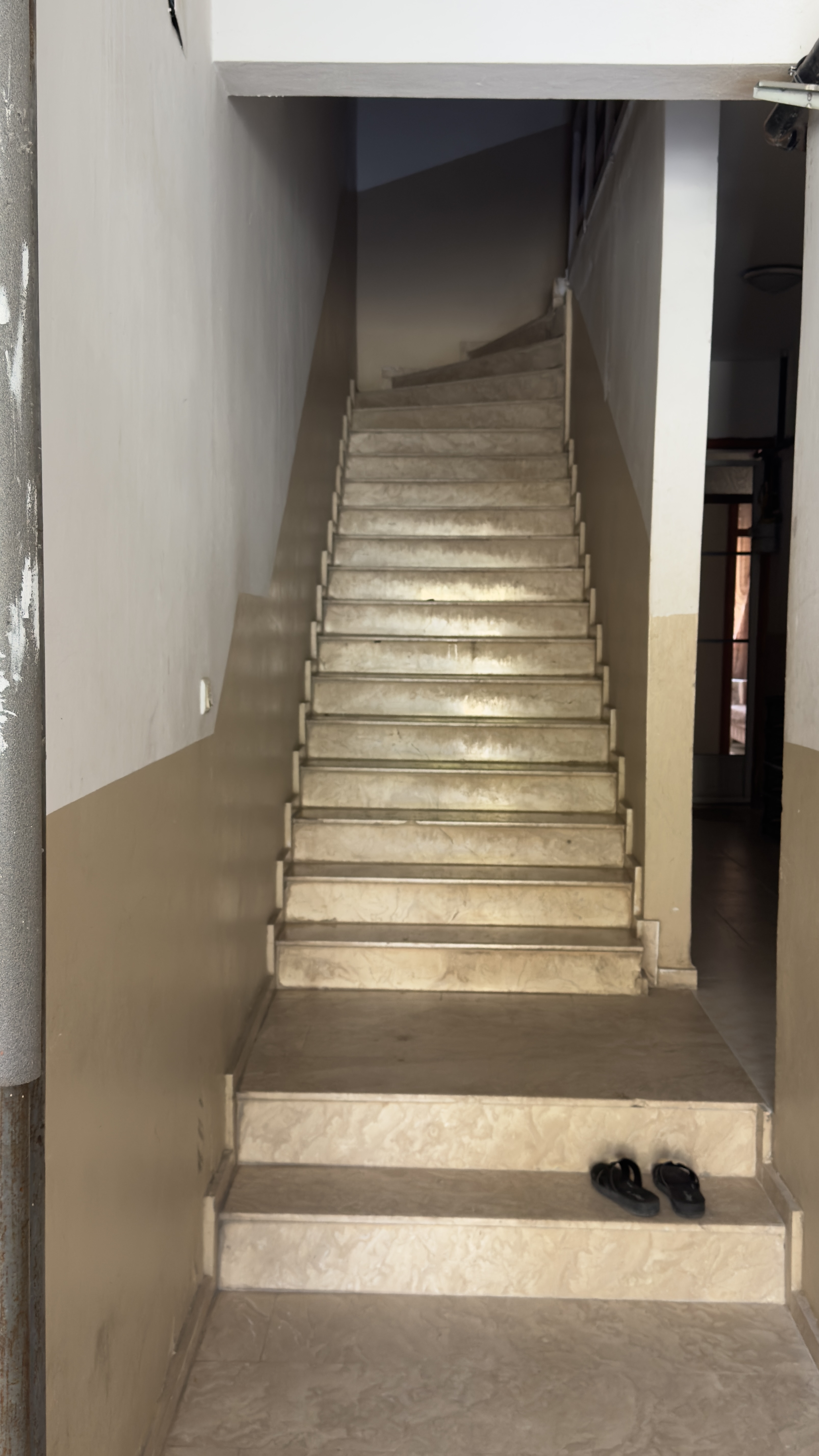 ÖZGÜRoğlu EMLAK ,tan SATILIK 3+1 YÜKSEK GİRİŞ DAİRE - KİLİS MERKEZ fotoğraf 24