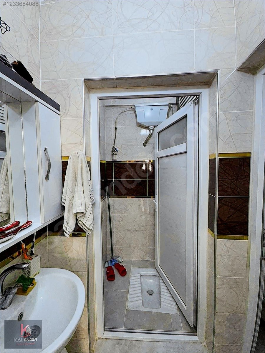 KALENDER EMLAK'TAN MANİSA TURGUTLU SUBAŞI MH. SATILIK DAİRE - MANİSA TURGUTLU fotoğraf 9