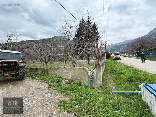 ROYAL EMLAKTAN FİLİNGİRLER MEVKİNDE YOL KENARI BAHÇE - AMASYA MERKEZ fotoğraf 4