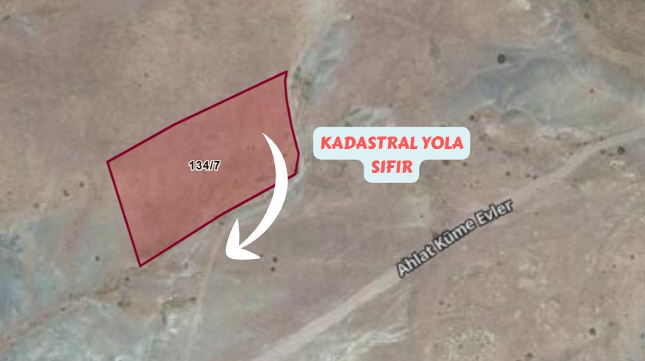 ÇANKIRI  MERKEZ AHLAT   KÖYÜNDE  6.188   M²  TARLA  SATILIKTIR - ÇORUM MERKEZ fotoğraf 3