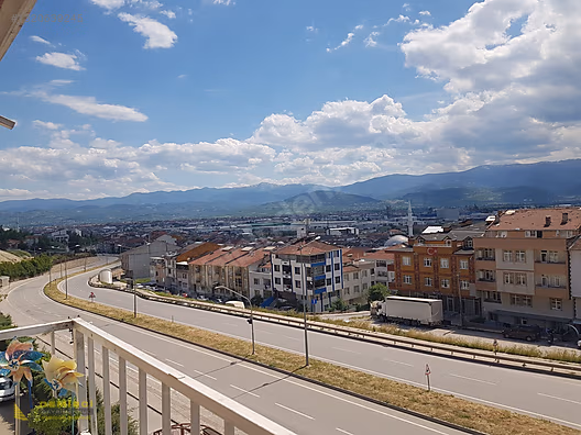 Arslan Sitesi 4 Kat 3+1 120 m2 Yerden Isıtmalı Masrafsız Daire - BURSA İNEGÖL fotoğraf 3
