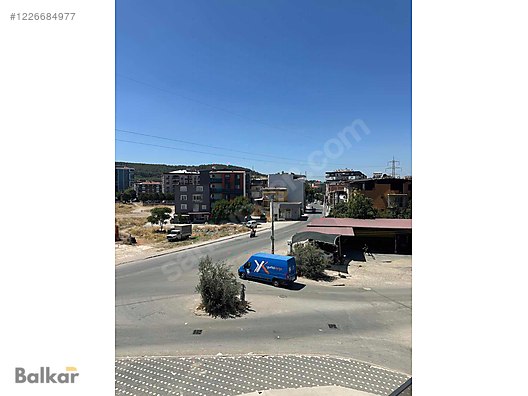 BATI OTOBAN ÇIKIŞI YENİ METRO DURAGININ KARŞISINDA LÜX 1+1 DAİRE - İZMİR BUCA fotoğraf 2