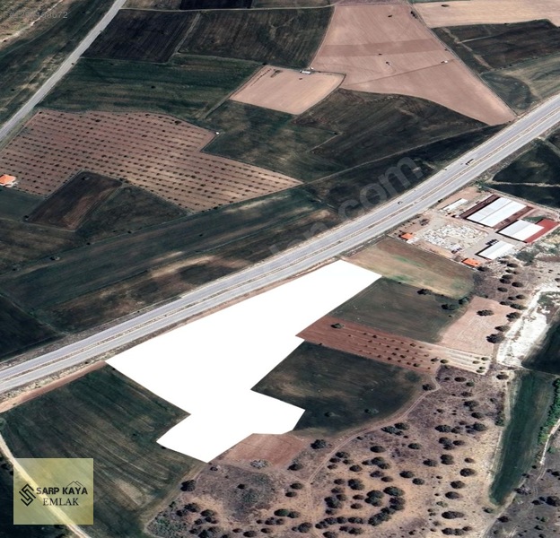 YAPAĞILAR ÇEVRE YOLUNA CEHHE SATILIK TARLA - UŞAK MERKEZ fotoğraf 3