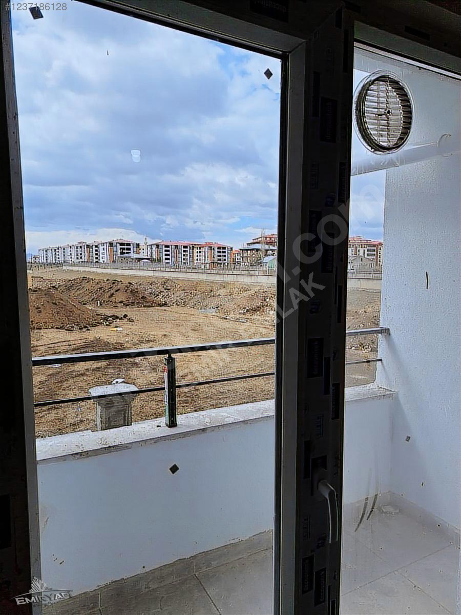 EMİR EMLAK GAYRİMENKULDEN SATILIK 2+1 ANAHTAR TESLİM YENİŞEHİR - KARS MERKEZ fotoğraf 14