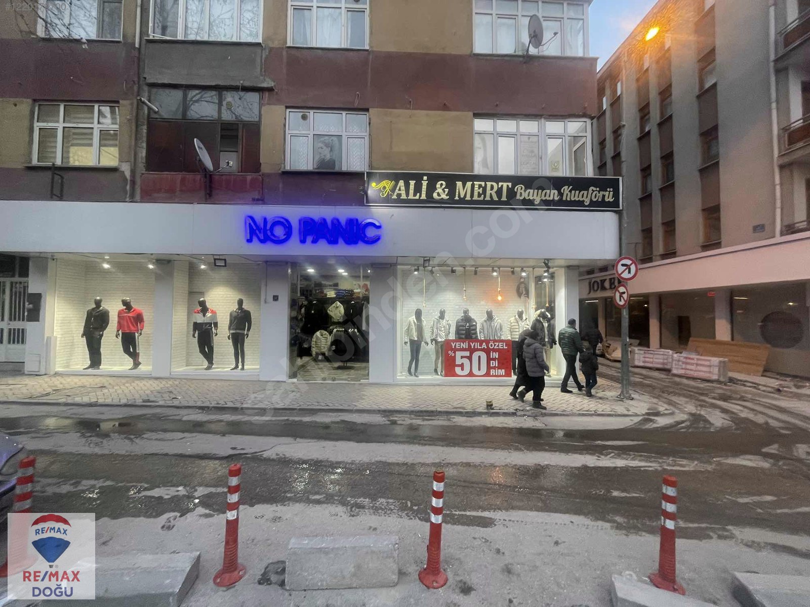 REMAX DOĞU'DAN ÇARŞI MERKEZDE DEVREN SATILIK GİYİM MAĞAZASI - ELAZIĞ MERKEZ fotoğraf 4