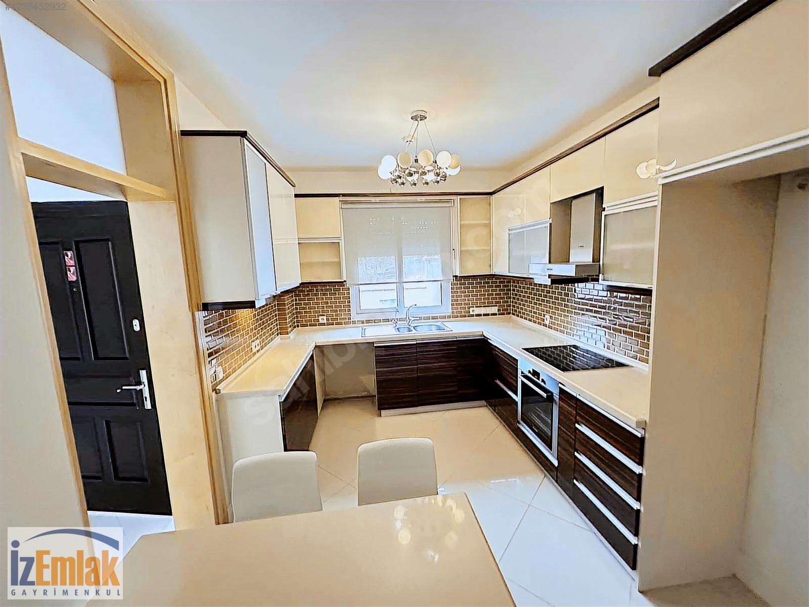 İz Emlak Forum'un Hemen Yanında Sitede 4+2 Bakımlı Villa - İZMİR BORNOVA fotoğraf 2