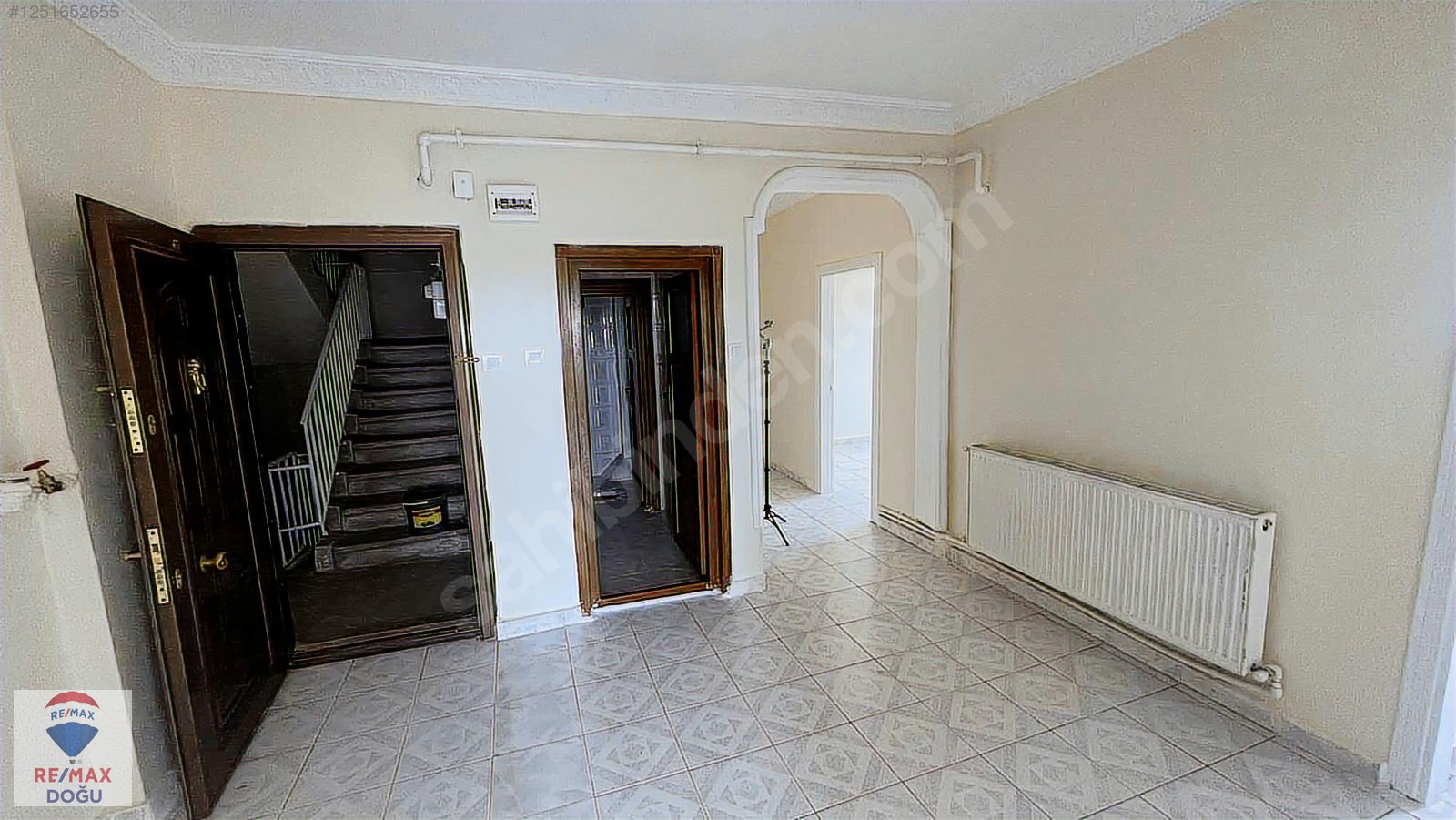 REMAX DOĞU SANAYİ MAHALLESİNDE YAPILI SATILIK 3+1 DAİRE - ELAZIĞ MERKEZ fotoğraf 3
