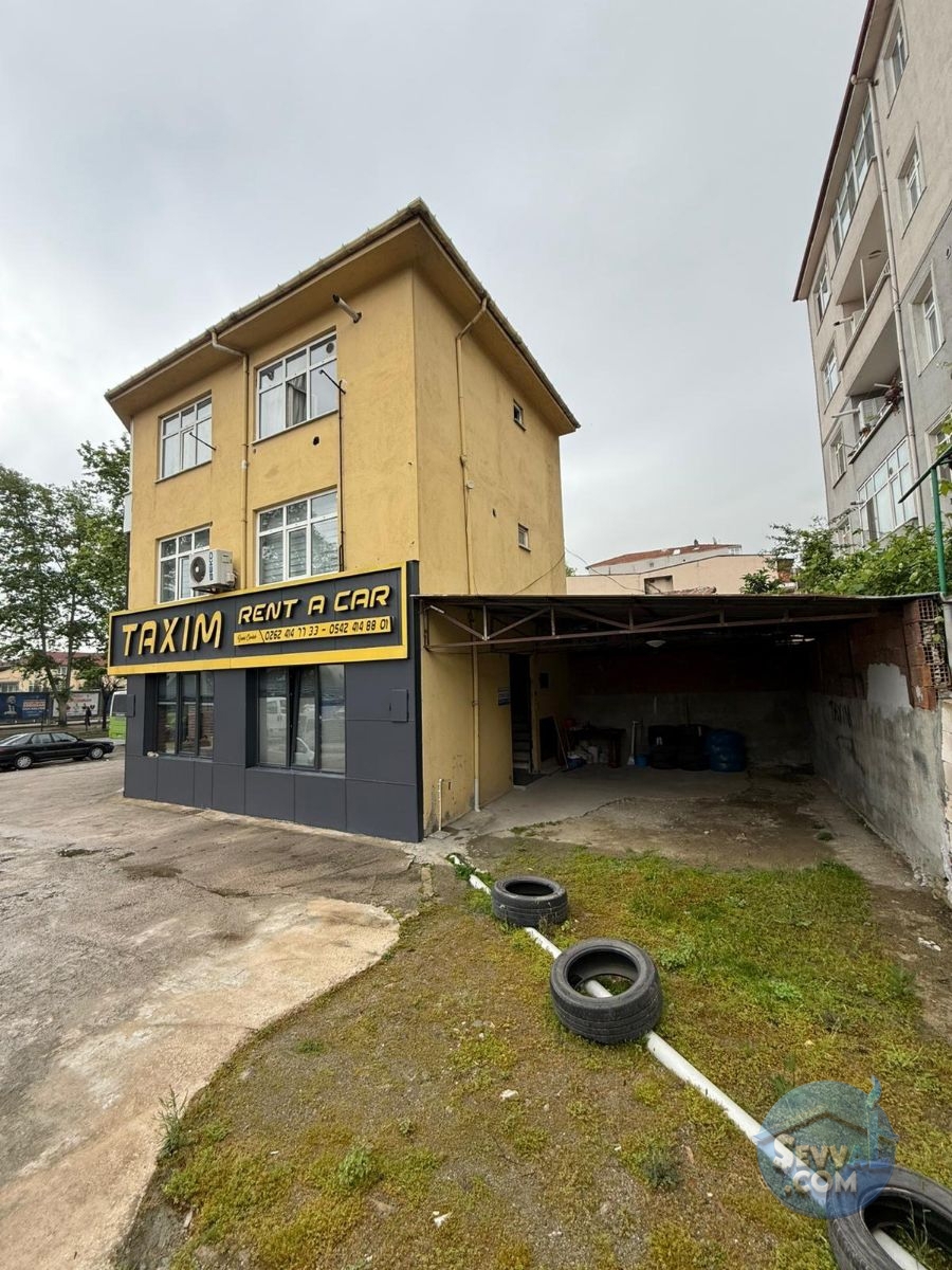 D-100 KARAYOLUNA CEPHE TABELA DEĞERİ YÜKSEK DÜKKAN OFİS - Kocaeli Gölcük fotoğraf 10